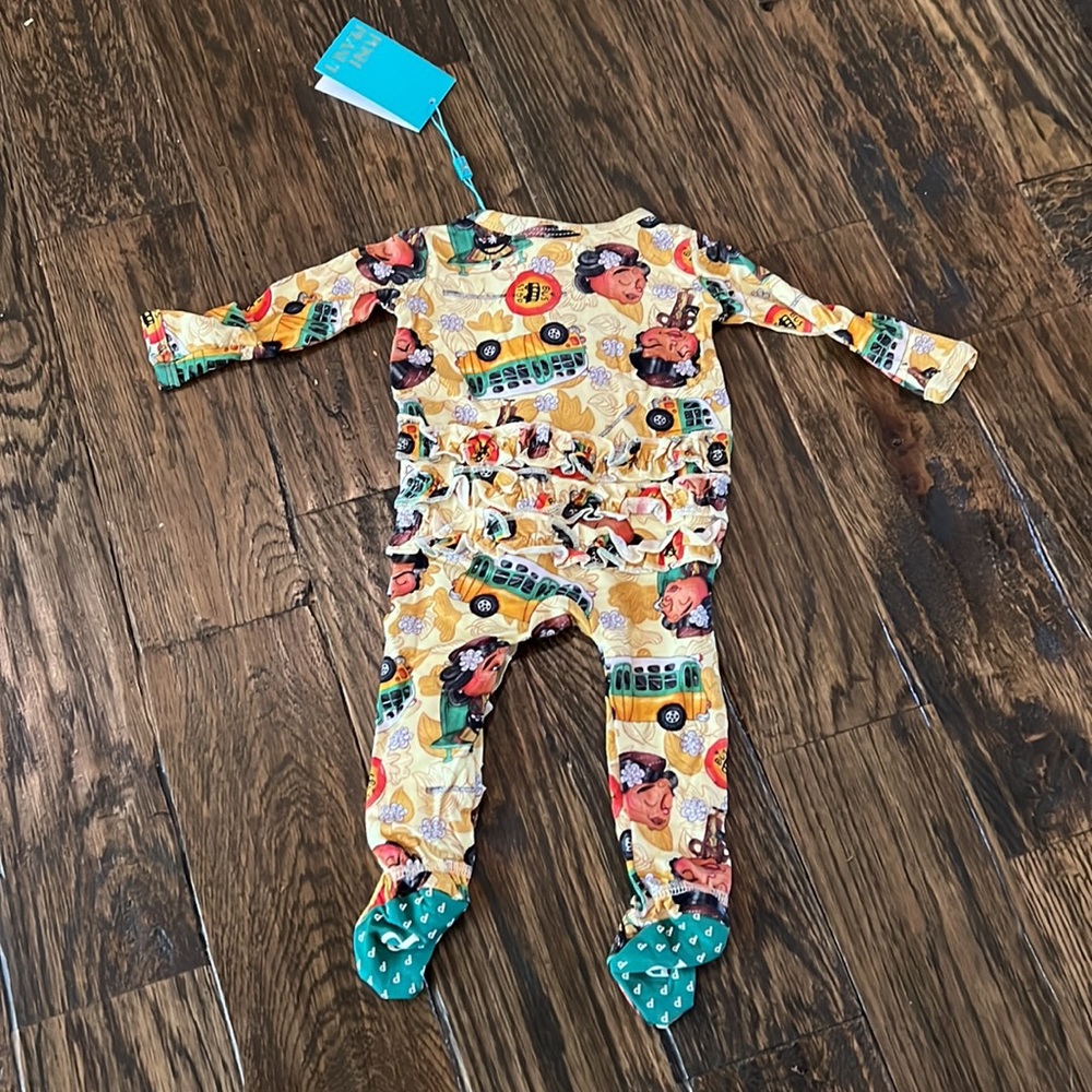 Posh Peanut Rosa Parks Footie Ruffled Zippered One Piece Size Newborn- NWT - Picture 2 of 4